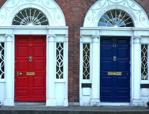 Easy Curb Appeal: Transform Your Home with a Freshly Painted Front Door